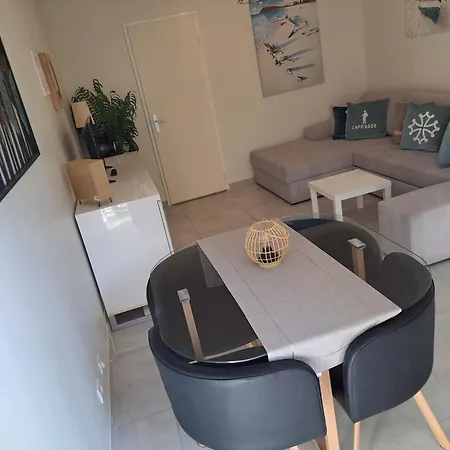 Le Colisee, Superbe Rez De Jardin Renove Avec Parking, Clim Et Wifi Apartmán