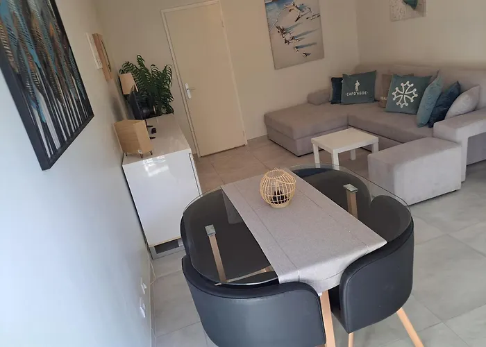 Le Colisee, Superbe Rez De Jardin Renove Avec Parking, Clim Et Wifi Apartmán